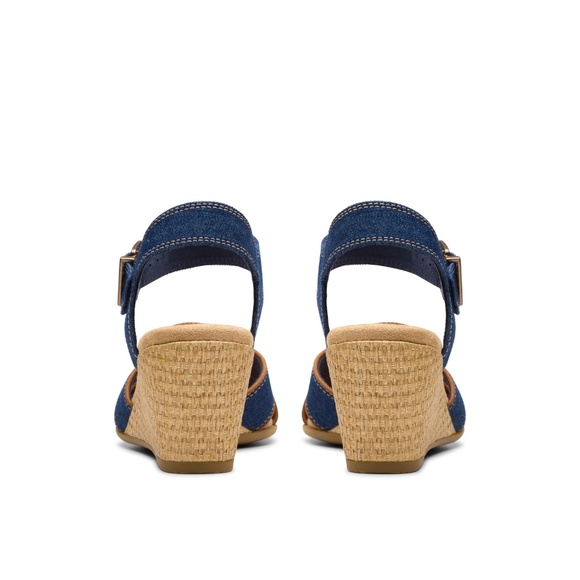 Womens Clarks Emmalae Iris Sandals, Dark Denim Leather. 26181666 - Picture 5 of 7